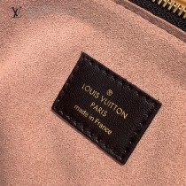 LV 原版皮 M57790 新款Coussin 小號手袋