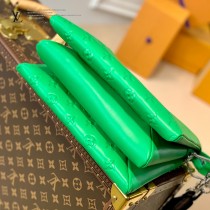LV 原版皮 M57936 新款Coussin 小號手袋