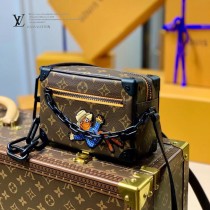 LV 原版皮 M80159-01 玩偶公仔系列 Mini Soft Trunk 盒子包