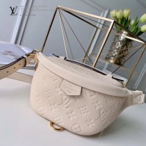 LV 原版皮 M43644-01  全皮压花 BUMBAG 胸包