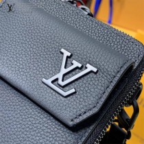 LV原單M57089 黑色全皮 手機包 全新 LV Aerogram 手機包