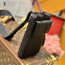 LV原單M57089 黑色全皮 手機包 全新 LV Aerogram 手機包