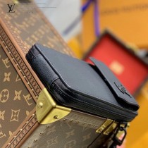 LV原單M57089 黑色全皮 手機包 全新 LV Aerogram 手機包