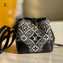 LV頂級原單 M69973 1854復古系列水桶包  超復古