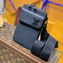 LV原單M57089 黑色全皮 手機包 全新 LV Aerogram 手機包