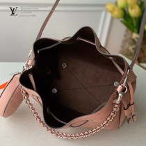 LV頂級原單M57068粉 BELLA 手袋水桶包