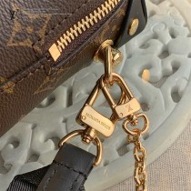 LV原版皮  M45571黑色 PETITE MALLE SOUPLE 手袋