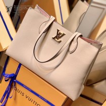 LV原版皮M57345 2021春夏新品LOCKME 手袋購物袋