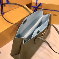 LV原版皮M57345 2021春夏新品LOCKME 手袋購物袋