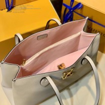 LV原版皮M57345 2021春夏新品LOCKME 手袋購物袋