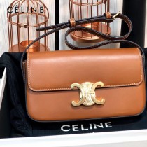 CELINE 賽琳 194143-004   Triomphe Shoulder Bag 最新款凱旋門腋下包肩背包