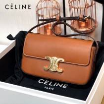 CELINE 賽琳 194143-004   Triomphe Shoulder Bag 最新款凱旋門腋下包肩背包