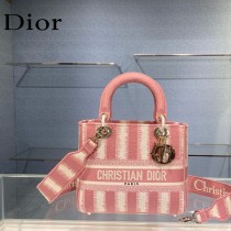 Dior-02  迪奧原單五格刺繡戴妃包  通體飾以本季標誌性的Tie