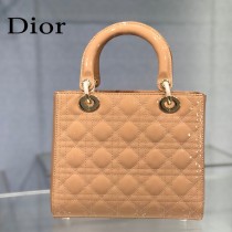 Dior-02  迪奧 Lady Dior 漆皮五格菱格中號戴妃包