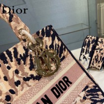 Dior-08  迪奧原單五格刺繡戴妃包  通體飾以本季標誌性的Tie