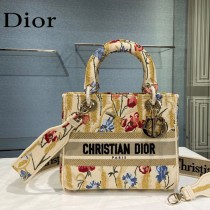 Dior-06  迪奧原單五格刺繡戴妃包  通體飾以本季標誌性的Tie