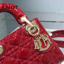 Dior-02  迪奧 Lady Dior 小号漆皮四格菱格戴妃包