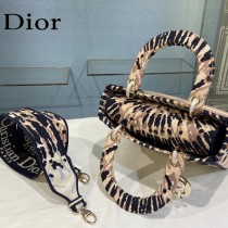 Dior-08  迪奧原單五格刺繡戴妃包  通體飾以本季標誌性的Tie