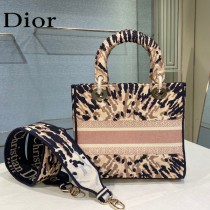 Dior-08  迪奧原單五格刺繡戴妃包  通體飾以本季標誌性的Tie