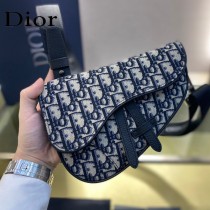 Dior-01  迪奧原版皮新款Dio Saddle Bag 迪20新款老花藍馬鞍包腰包胸包