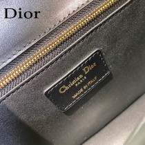 Dior 9203-08  迪奧 30 Montaigne 蒙田包 款式經典