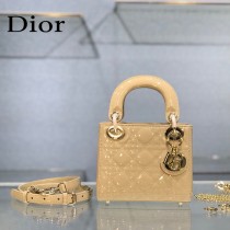 Dior-04  迪奧 Lady Dior 小号漆皮四格菱格戴妃包