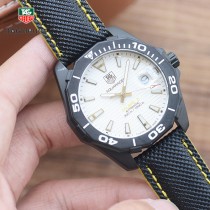 豪雅 Heuer精品男士腕表，經典大三針設計