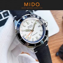 美度 MIDO  領航者系列高級定製全自動機械機芯男士腕表