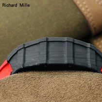 理查德米勒RM035-2 最高版本 表殼，底蓋，把頭均為碳纖維打造