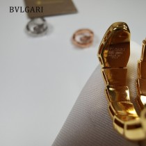 BVLGARI寶格麗 SERPENTI系列蛇形戒指單頭帶鉆戒指