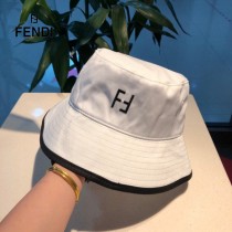 芬迪FENDI 新款簡約漁夫帽
