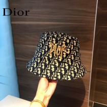 DIOR迪奧  官網同步新款發布 D家漁夫帽