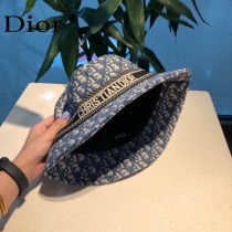 DIOR迪奧 DIOR官網同步新款發布 D家漁夫帽