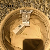 DIOR迪奧  官網同步新款發布 D家漁夫帽