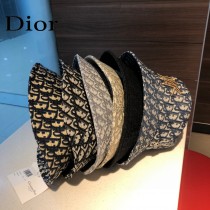 DIOR迪奧  官網同步新款發布 D家漁夫帽