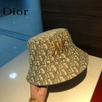 DIOR迪奧  官網同步新款發布 D家漁夫帽