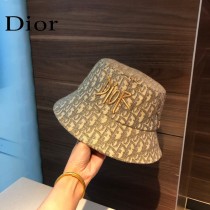 DIOR迪奧  官網同步新款發布 D家漁夫帽