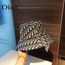 DIOR迪奧  官網同步新款發布 D家漁夫帽