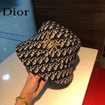 DIOR迪奧  官網同步新款發布 D家漁夫帽