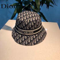 DIOR迪奧 DIOR官網同步新款發布 D家漁夫帽