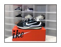 Sacai x NIKE VaporWaffle 3.0 華夫三代潮流走秀運動鞋增高鞋