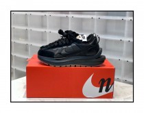 Sacai x NIKE VaporWaffle 3.0 華夫三代潮流走秀運動鞋增高鞋