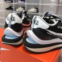 Sacai x NIKE VaporWaffle 3.0 華夫三代潮流走秀運動鞋增高鞋