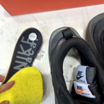 Sacai x NIKE VaporWaffle 3.0 華夫三代潮流走秀運動鞋增高鞋