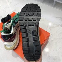 Sacai x NIKE VaporWaffle 3.0 華夫三代潮流走秀運動鞋增高鞋