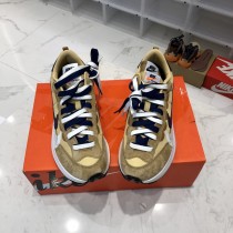 Sacai x NIKE VaporWaffle 3.0 華夫三代潮流走秀運動鞋增高鞋