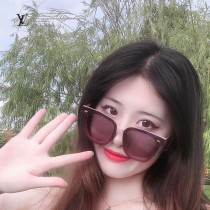 編號：9044 LV 女士偏光太陽鏡TR90鏡框