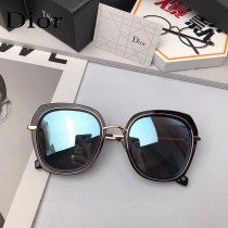編號：9039 Dior 迪奧女士偏光太陽鏡PC材質結合金屬鏡腿