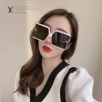 編號：B2009 LV 女士偏光太陽鏡TR90鏡框