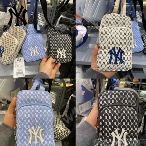 MLB NY滿印老花手機包 原版開模 高品質 支持掃碼驗貨 顏色黑色 米色 天藍